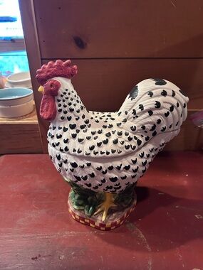 White & Black Speckled Ceramic Hen Statue with Red Comb